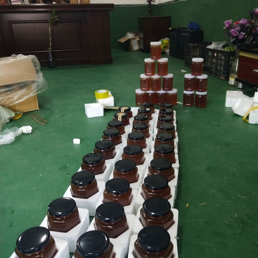 册亨县 业余家养土蜂蜜，天然蜜，我们不生产蜜，只是大自然搬运工。
