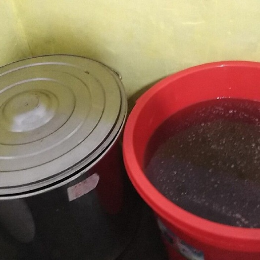 安远县蜂蜜一年采一次，质量，质量完全保证，如有假，赔偿
