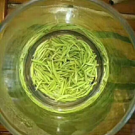 遂川县狗牯脑茶  绿茶  ，原产地茶 ，口感极好，经久耐泡。250