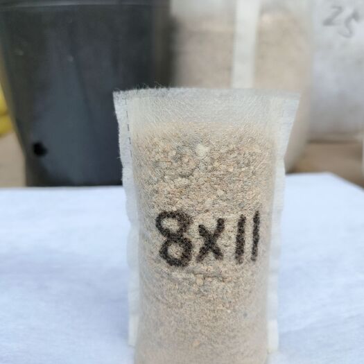 灵山县育苗袋/育苗杯/容器袋  真正的厂家:专业生产百香果.五指毛