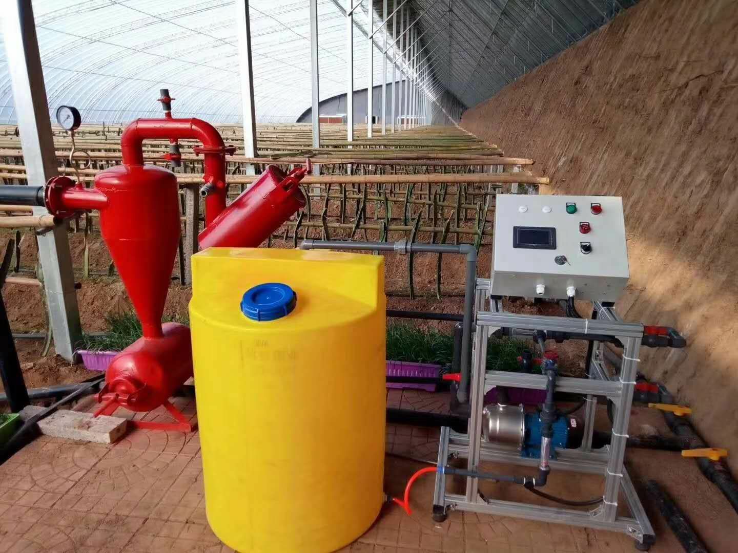 济南水肥一体机 智能施肥使水肥配比人为可控，也可以做滴灌喷灌系统