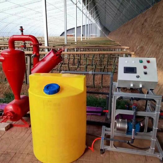 水肥一体机 智能施肥使水肥配比人为可控，也可以做滴灌喷灌系统