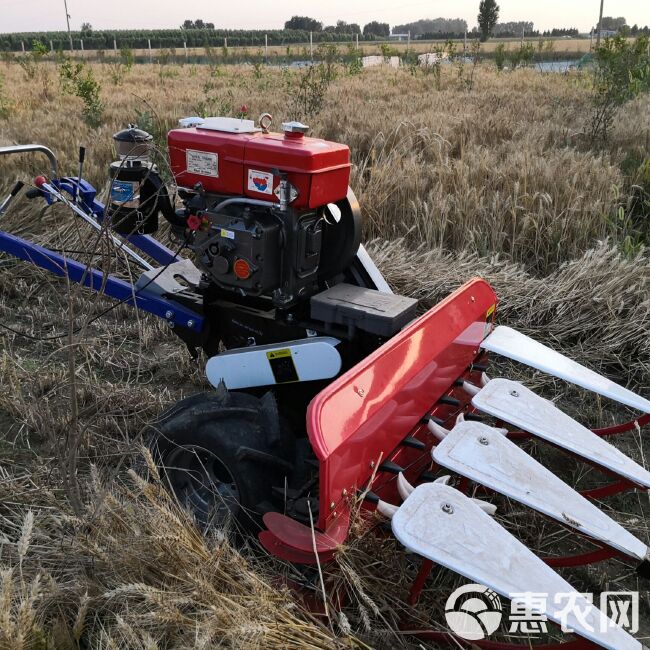 收割机配件 多功能芦苇收割机 自走式辣椒收割机 柴油云南青稞收割机