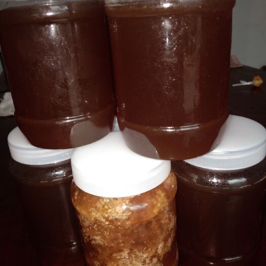 保山 天然野生蜂蜜。蜂蜜的营养价值很多。