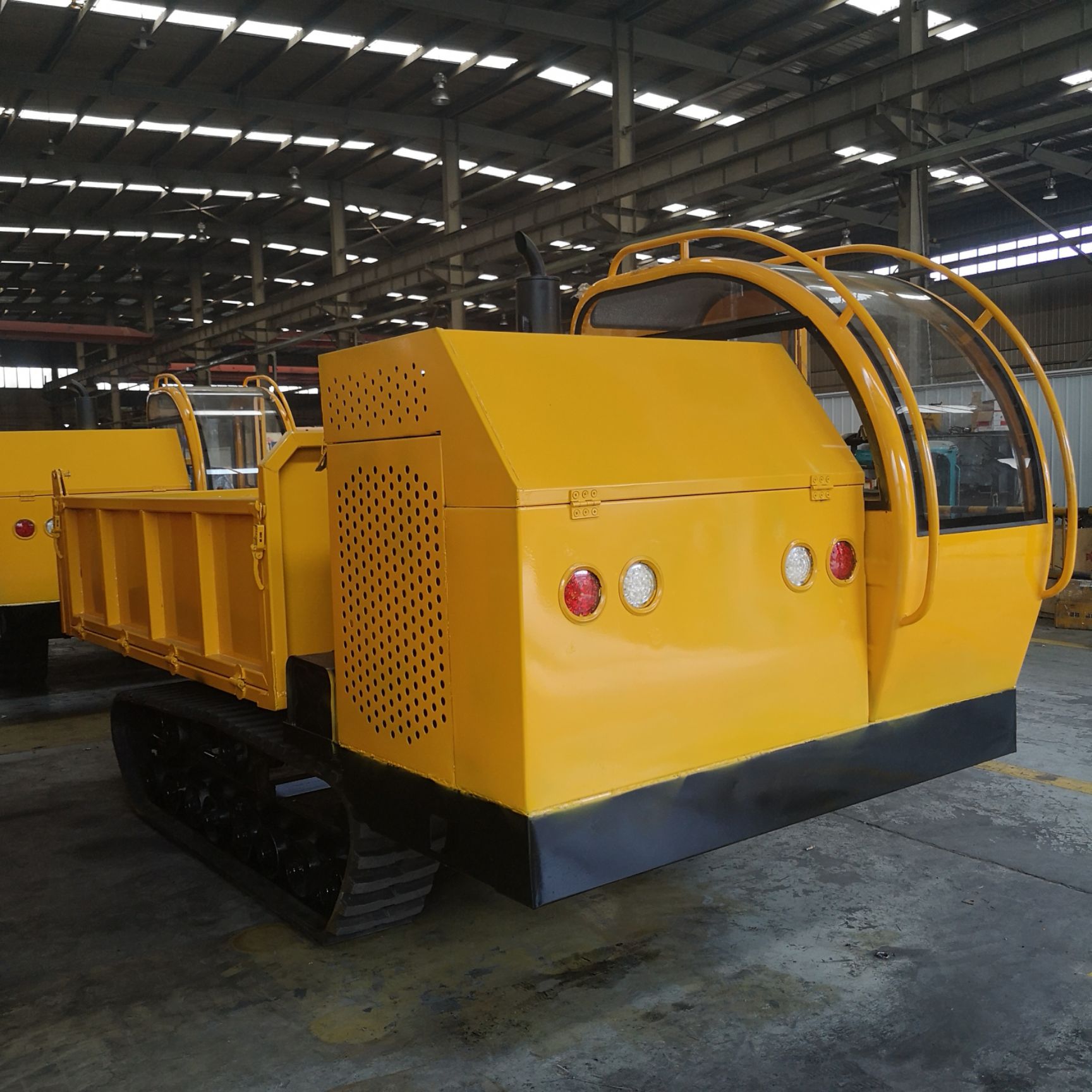 四不像车 3吨履带运输车 爬山虎 水田沼泽运输车 厂家夏季大型促销活动