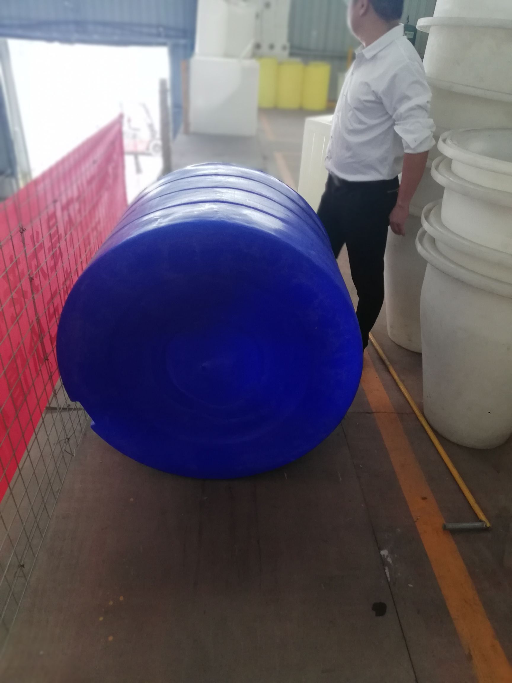 重庆厂家批发包装鱼桶500L耐磨抗摔运输鱼桶