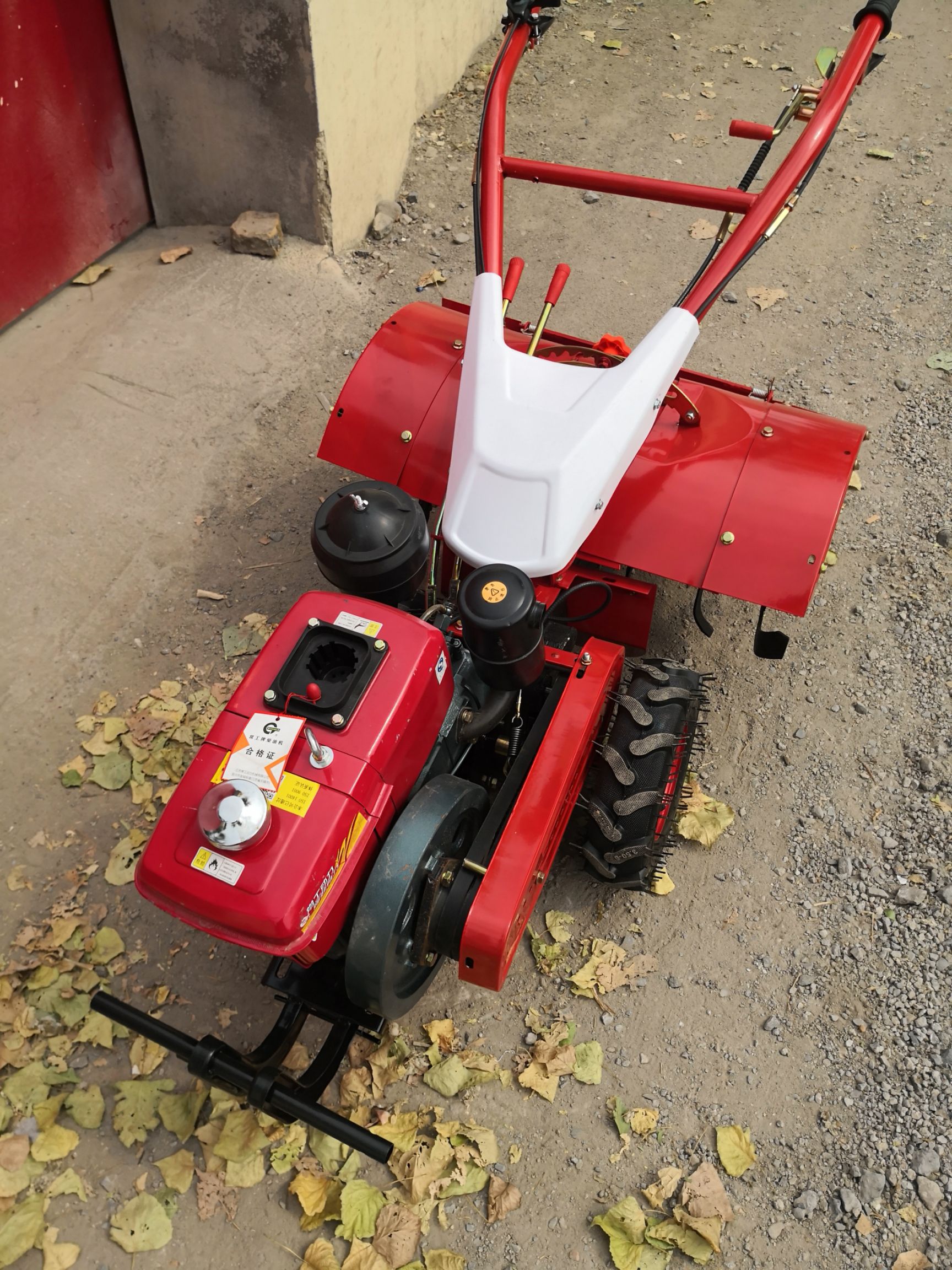  四驱后旋柴油微耕机