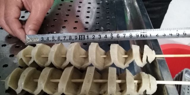 封丘县烤面筋 我厂生产各种规格纯手手工制作纯谷朊粉面筋，
