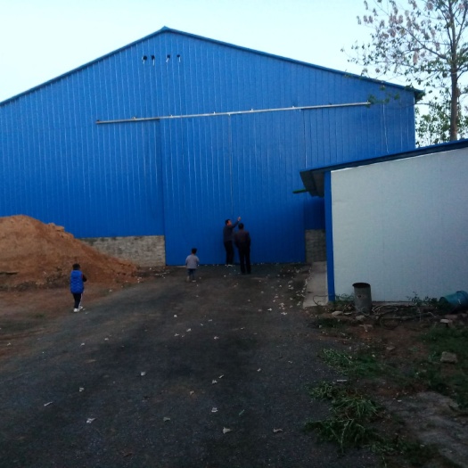 礼泉县库房（封闭式仓库）租赁 马路边出入方便，远村庄避免扰民