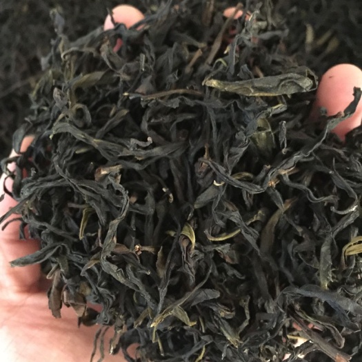 饶平县凤凰水仙茶 凤凰鸭屎香～银花香单枞茶～抽湿鸭屎香