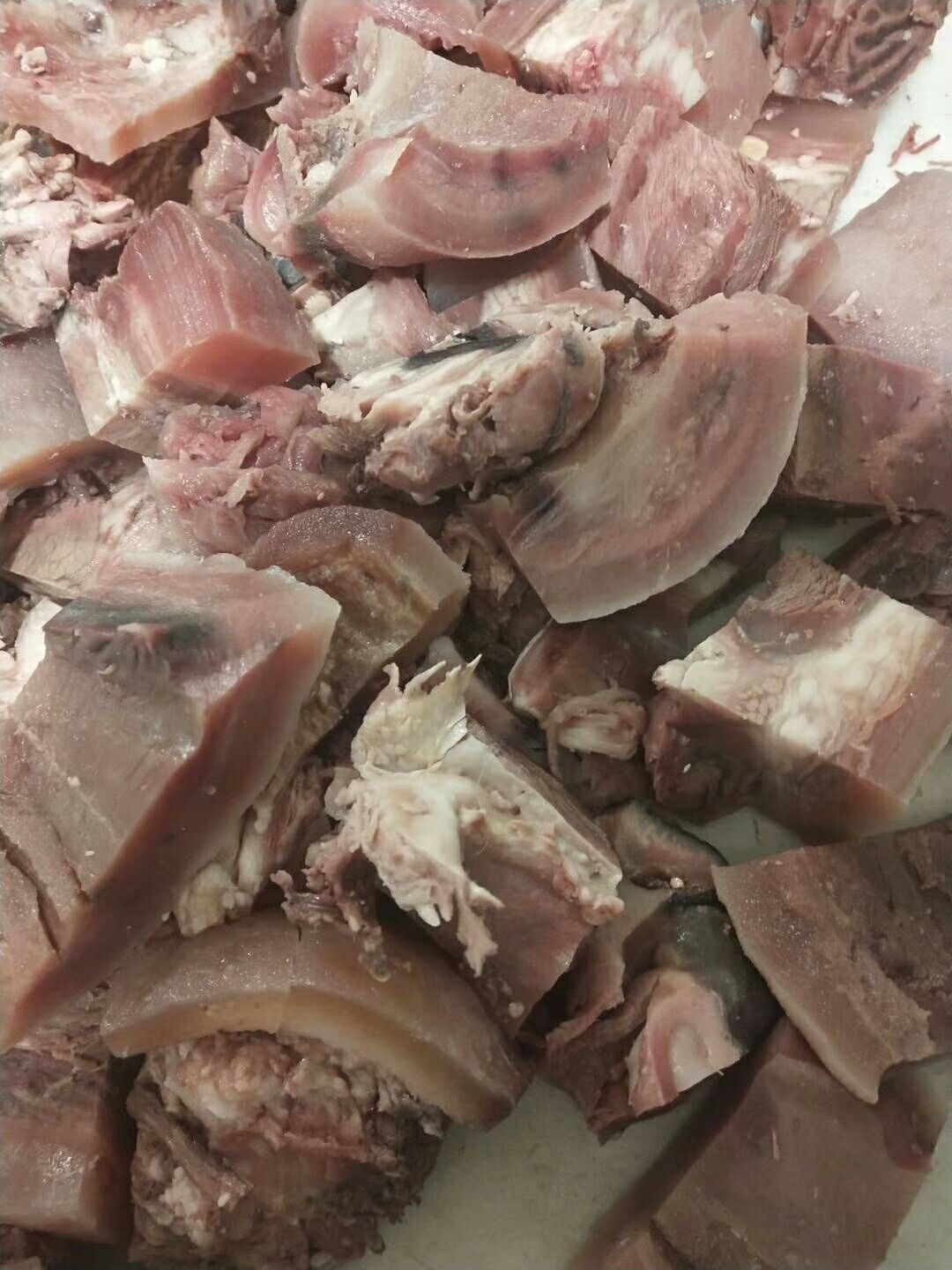 水煮牛头肉，肉质鲜美，新货出库，保证质量。