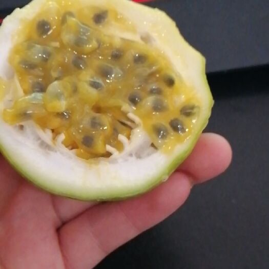 昆明 云南版纳黄金百香果