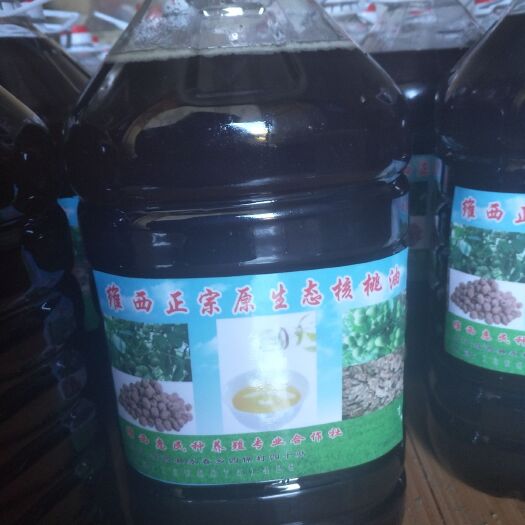 维西县野生铁核桃油 