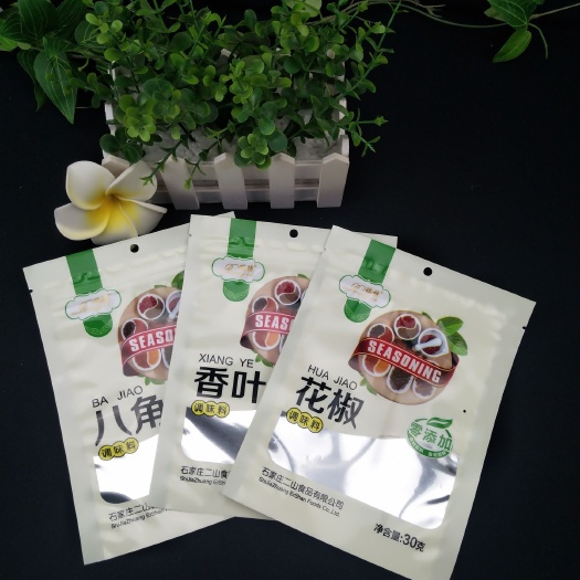 东光县 花椒八角香叶包装袋调味料胡椒粉辣椒粉防静电袋子开窗设计定制