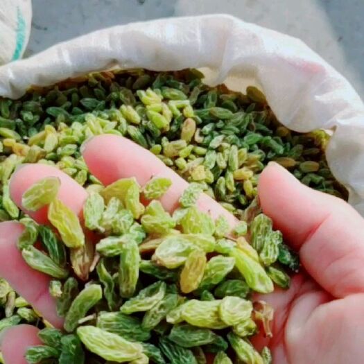 吐鲁番 我是吐鲁番市葡萄干市场的，我是做葡萄干生意的有要葡萄干请联系