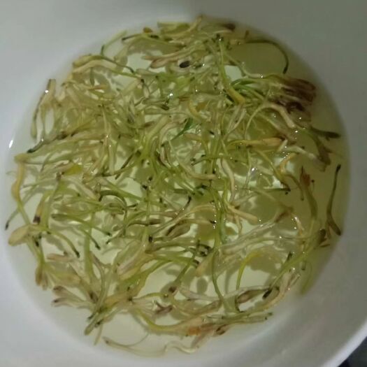 三台县金银花茶 农家自种晒干金银花。