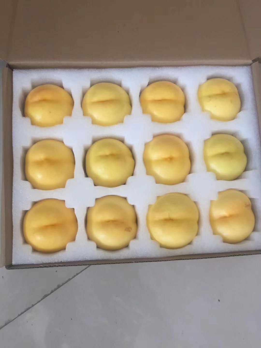 中油油桃  甜油桃4两起