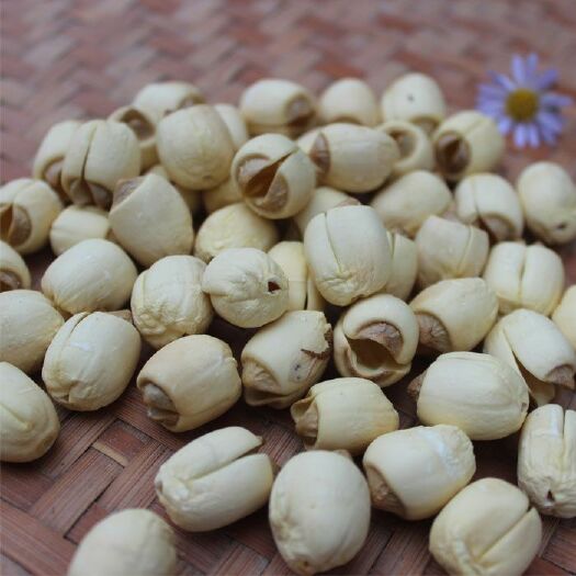 广昌县 手工通芯莲子 纯手工去皮通芯的特级莲子