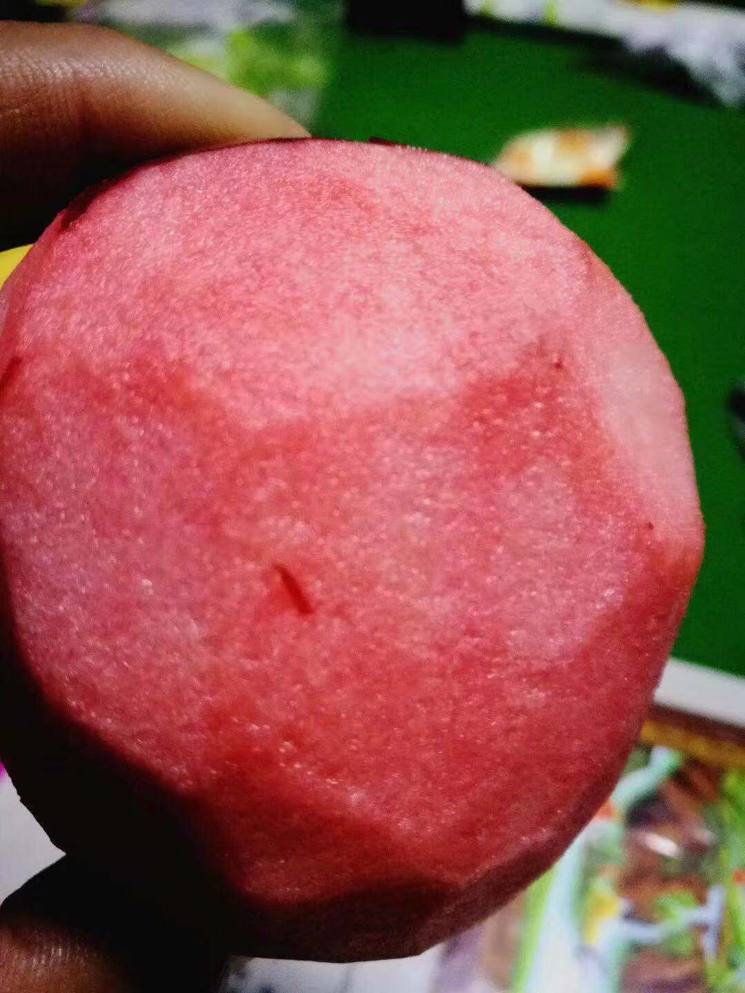  和普通的苹果对比花青素含量碾压，能力极强