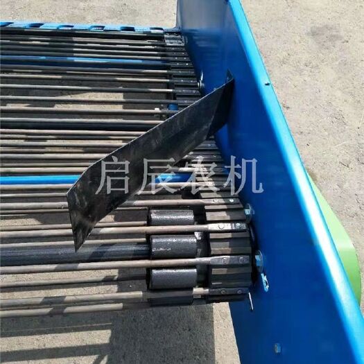 禹城市 定制拖拉机带的链片皮带土豆收获机 马铃薯收获机 红薯地瓜收获