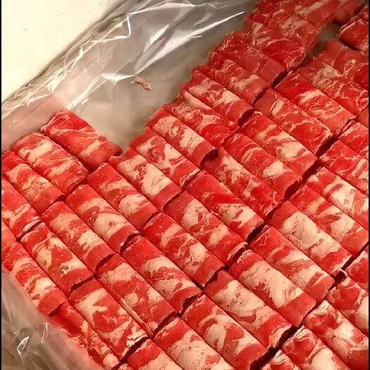 阳信县牛肉卷  常年大量加工出售各类牛羊产品，牛羊副产品，保质保量，一律薄利
