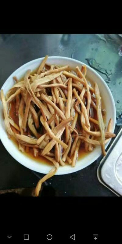  自己种的黄花菜无硫磺，健康产品，味道一点都不酸