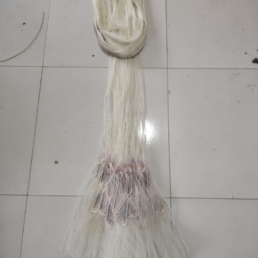 无棣县渔网 白色大力马，网高4米左右，6分网眼，重8.5斤左右。