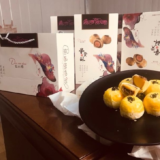南宁 每天供应大量蛋黄酥，欢迎全国各地批发商，