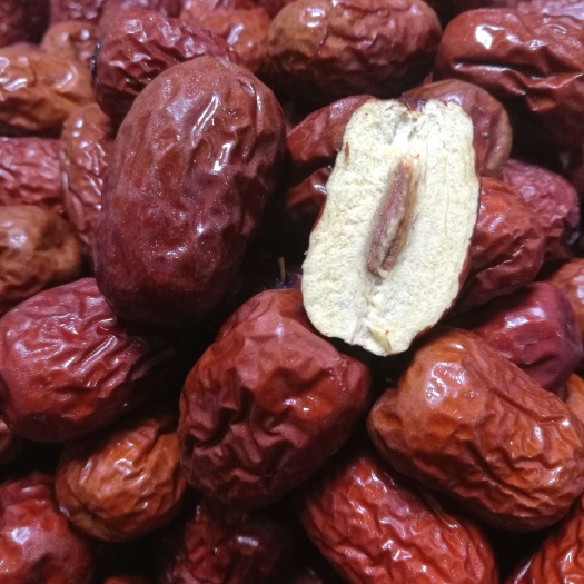南宁 新疆红枣 特级 个头大肉厚 结实 干度好 均匀 免洗 包邮