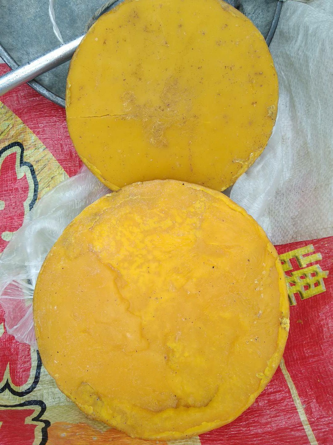 贵州铜仁抛光蜂蜡干品招蜂黄蜡干货引蜂白腊产地直销正品干净无杂