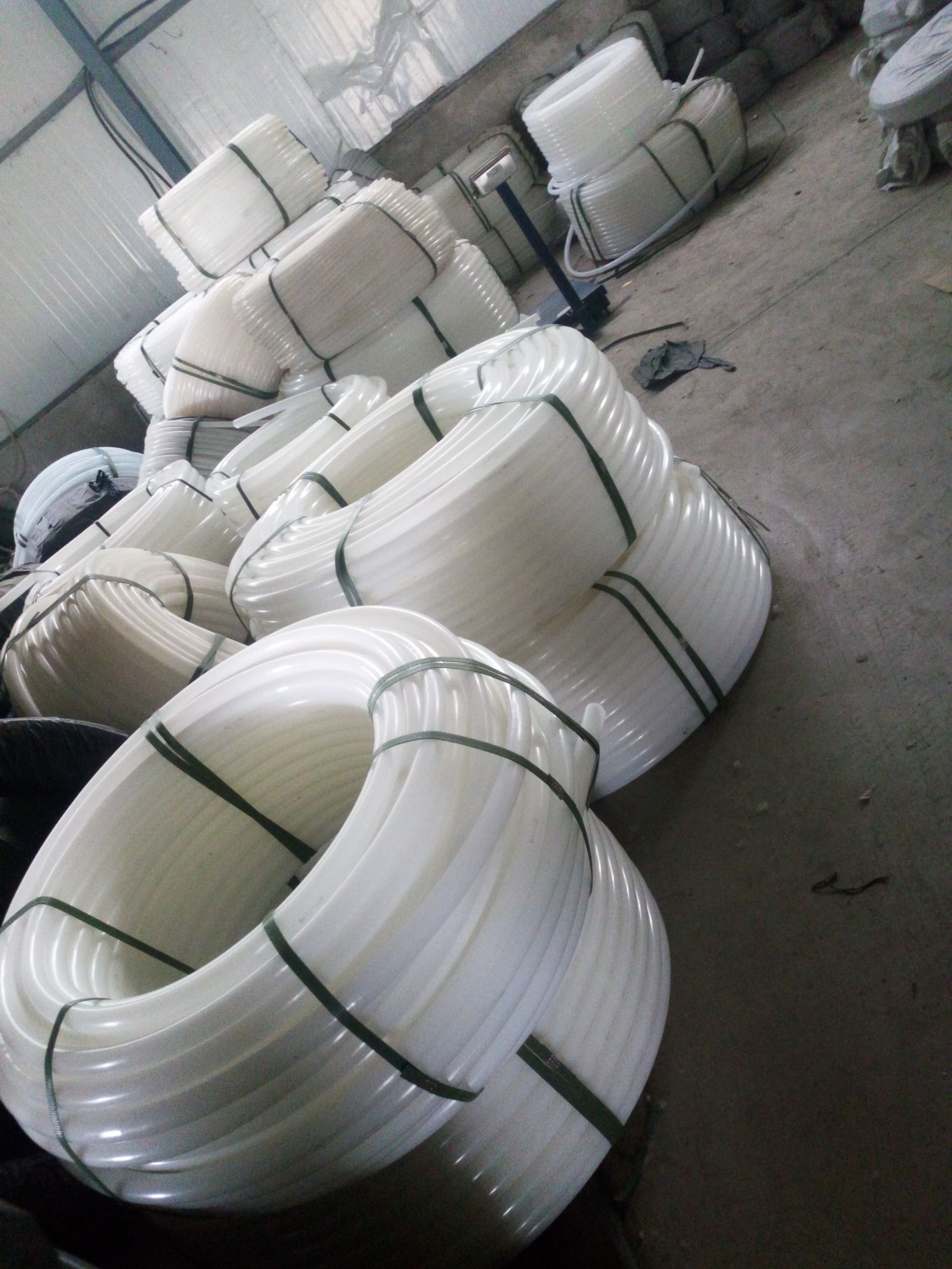 水管  pe管黑塑料管输水管道抗老化防风化厂家直销保质保量