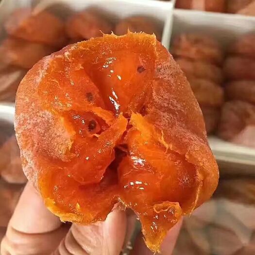 临朐县 柿饼来自中国柿子之乡青石山区以牛心柿而。特点大，软，甜