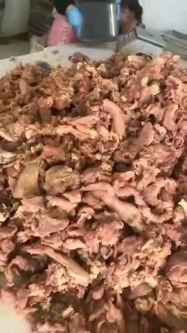 惠民县牛肉筋 生熟肉筋都有货，
这款是熟的，纯干无油.产品放心食用