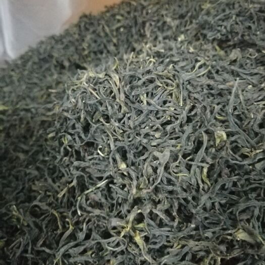 汕头凤凰水仙茶  冬季“鸭屎香”，潮汕工夫香最好的茶种，名字有点俗，但香气不俗