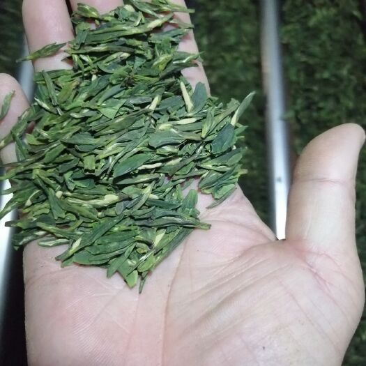 嘉鱼县扁形绿茶 一级 散装