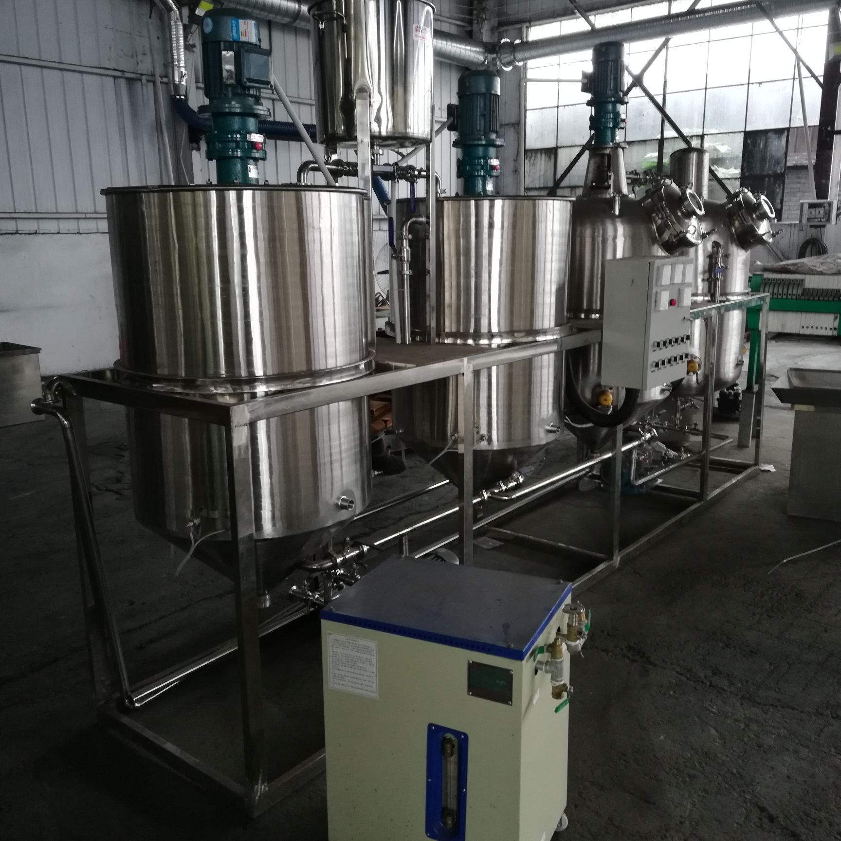 压榨机 小型食用油精炼设备生产厂家