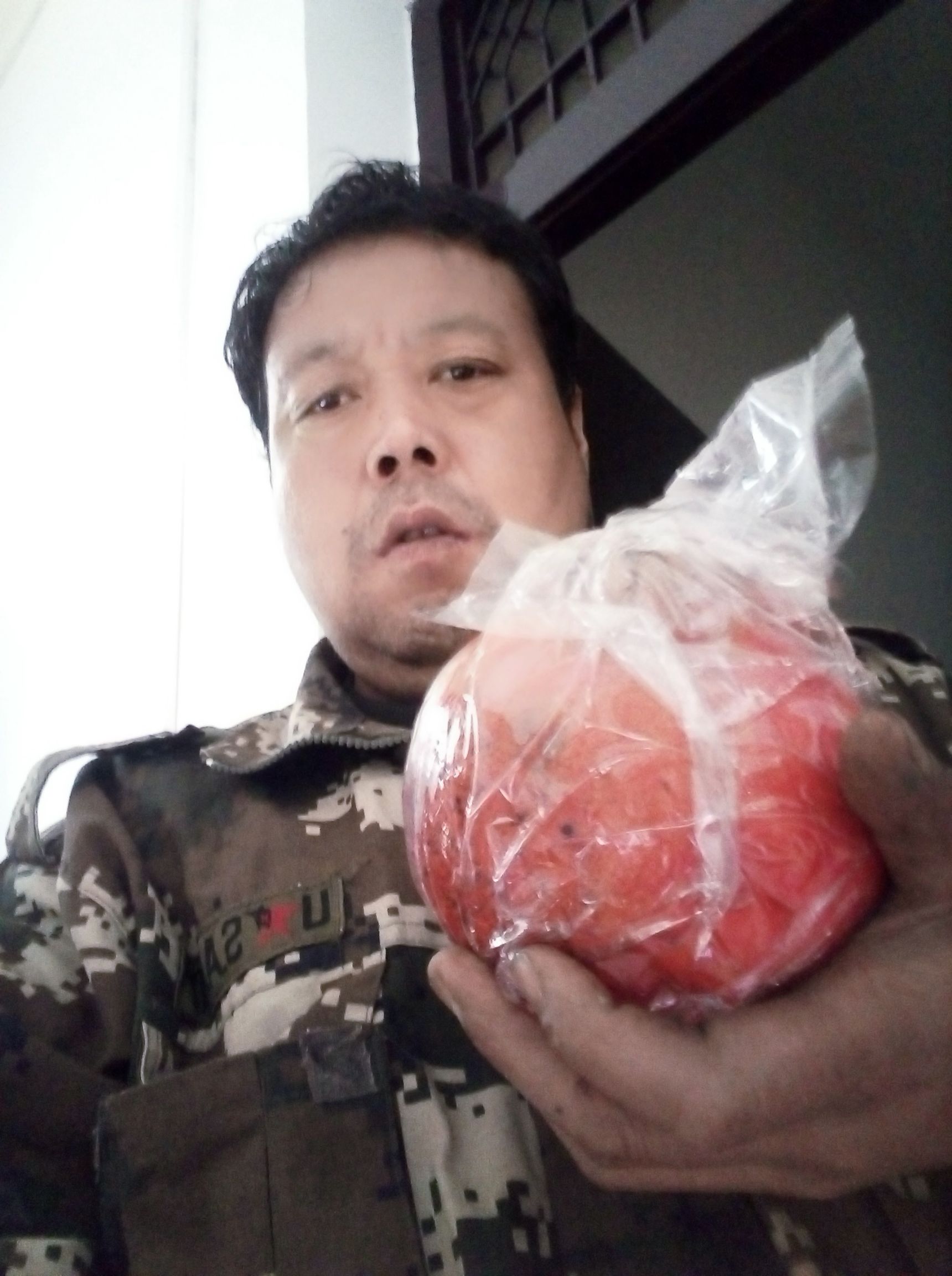 胭脂红番石榴 250-300克