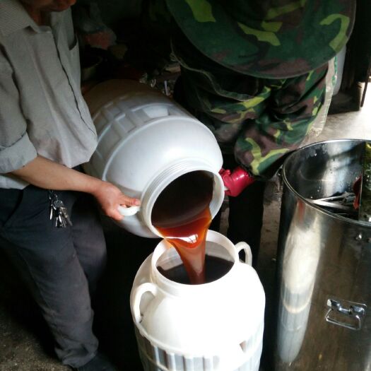 茂县 高原野花蜂蜜，无污染，绿色食品，高海扒，含有多种中药材花蜜。