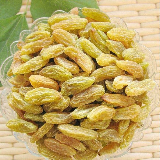 吐鲁番 新疆吐鲁番市正宗无核白葡萄干，绿色自然风干