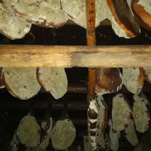 泸水市老窝火腿 过年猪低盐老窝深山火腿，健康食品