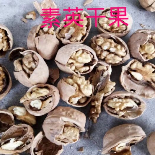 中牟县2022新疆薄皮核桃，质优价美，空壳少。产地直销。