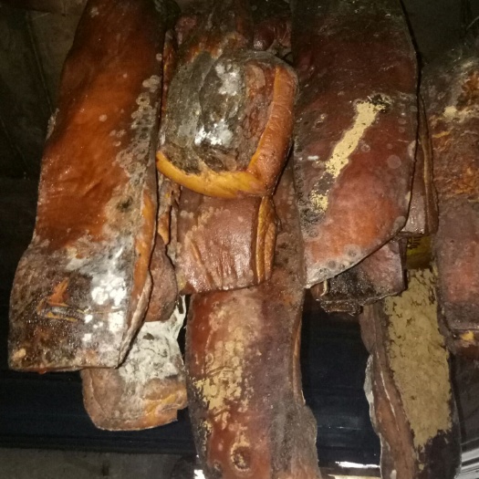 重庆市 土猪腊肉，可以自己来看货