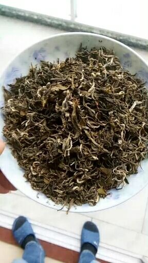 柘荣县福鼎白茶 纯野生茶，纯手工制作，无污染，放心购买。