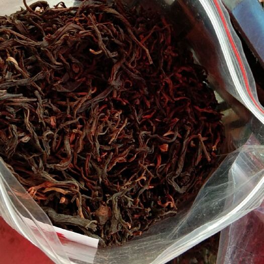 新平县古树红茶