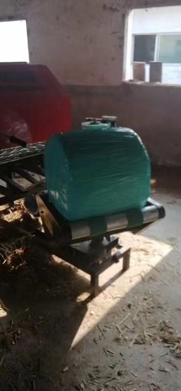 饲料打捆机  秸秆青储打捆包膜机半自动打捆包膜机牛羊饲料牧草青贮包膜机