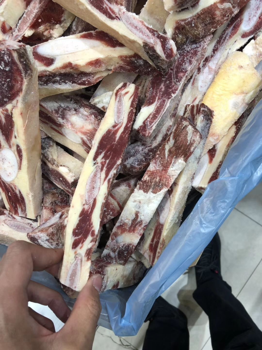  牛排骨，软骨