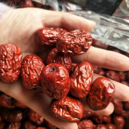 成都灰枣一级 大量现货  味道甜 一件20斤。量大从优