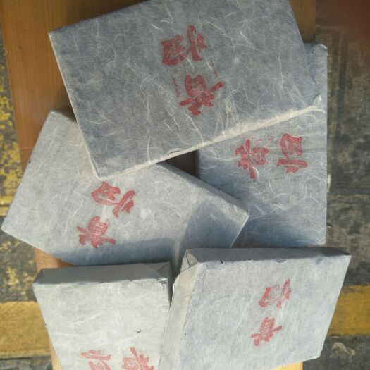 云南大树茶 云南普洱古树茶，云南各个山头都有，如有需要的老板欢迎来电。