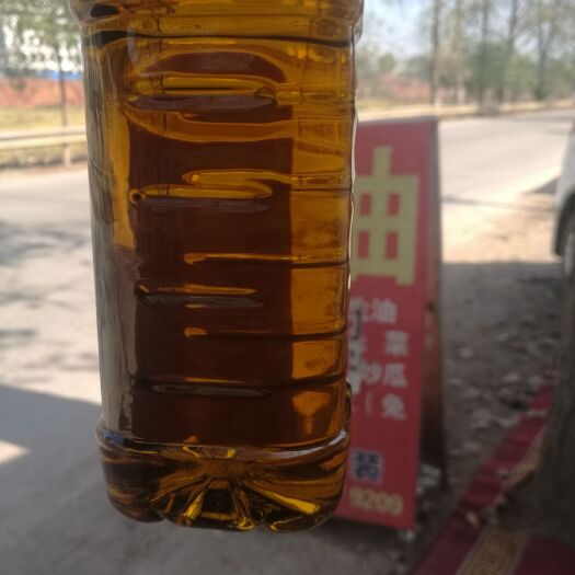 自榨纯菜籽油  正宗农家压榨菜籽油，假一赔十