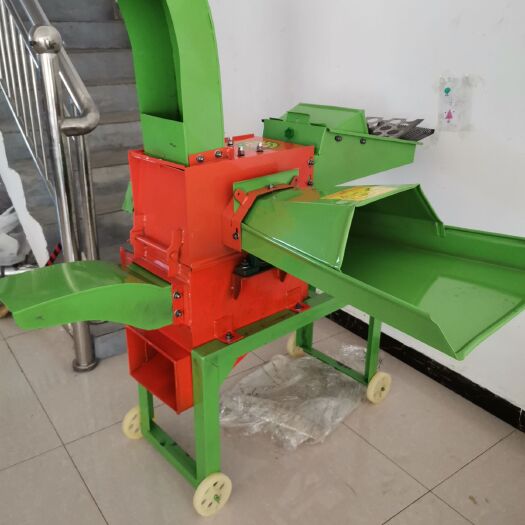 鍘草機(jī)  鍘草粉碎揉絲機(jī)